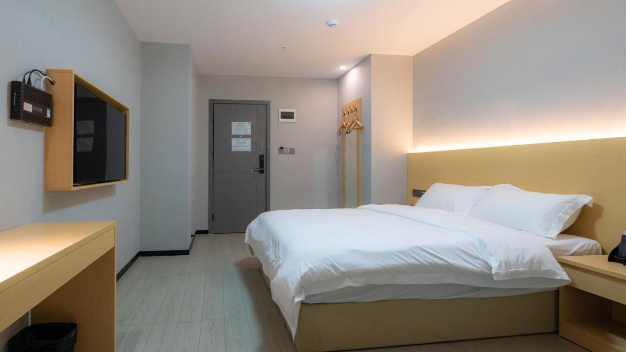 Li Hao Tai Hotel Guangzhou Exterior photo